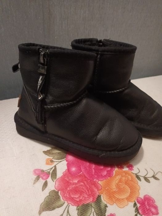 Дитячі шкіряні уги