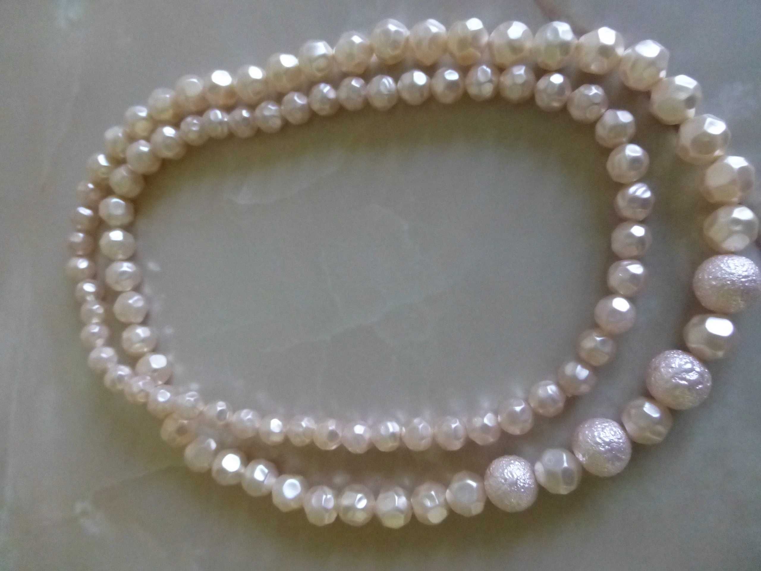 stare różowe perły