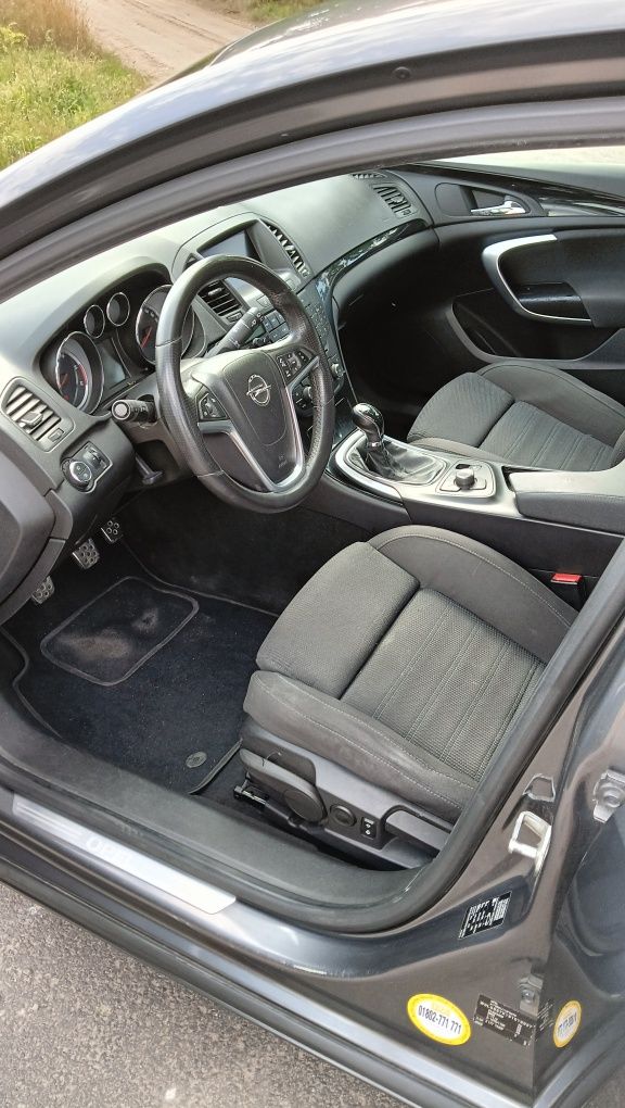 Sprzedam Opel Insignia 2.0 CDTI 131 KM Sport Tourer