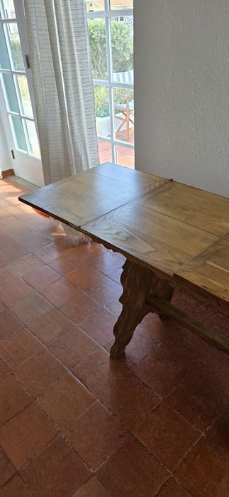 Mesa em Freixo maciço restaurada de raiz