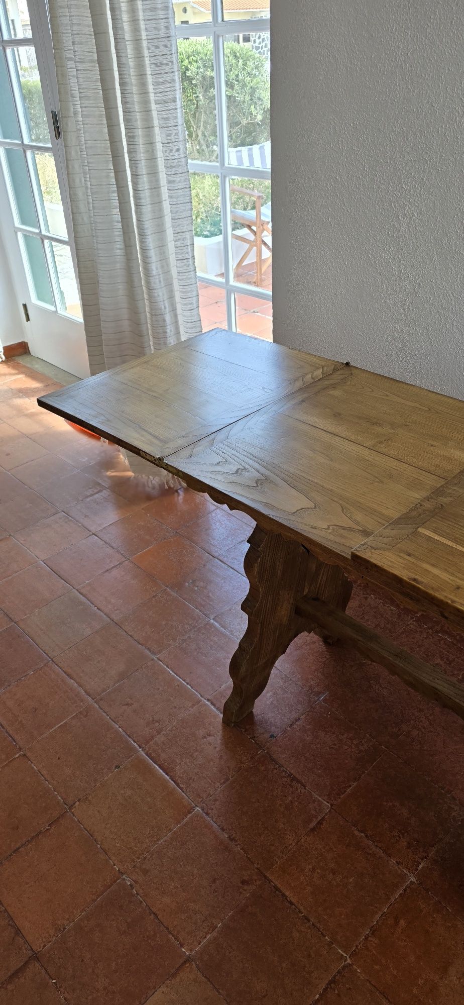 Mesa em Freixo maciço restaurada de raiz