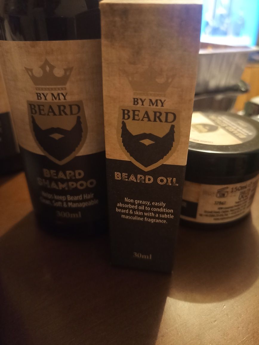 Zestaw do pielęgnacji brody By My Beard i Kosmetyczka tomoshy