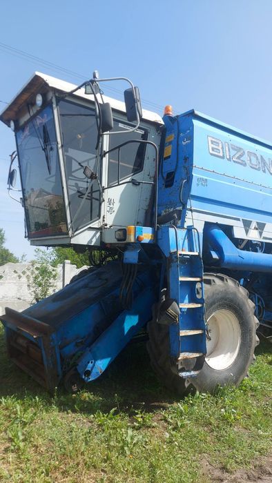 Продам комбайн BIZON 110