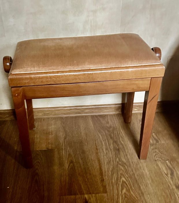 Ławka, taboret do pianina/fortepianiu