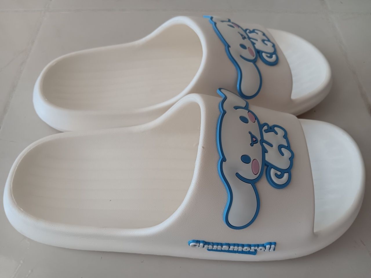 Chinelos Cinnamoroll_ Sanrio Hello Kitty