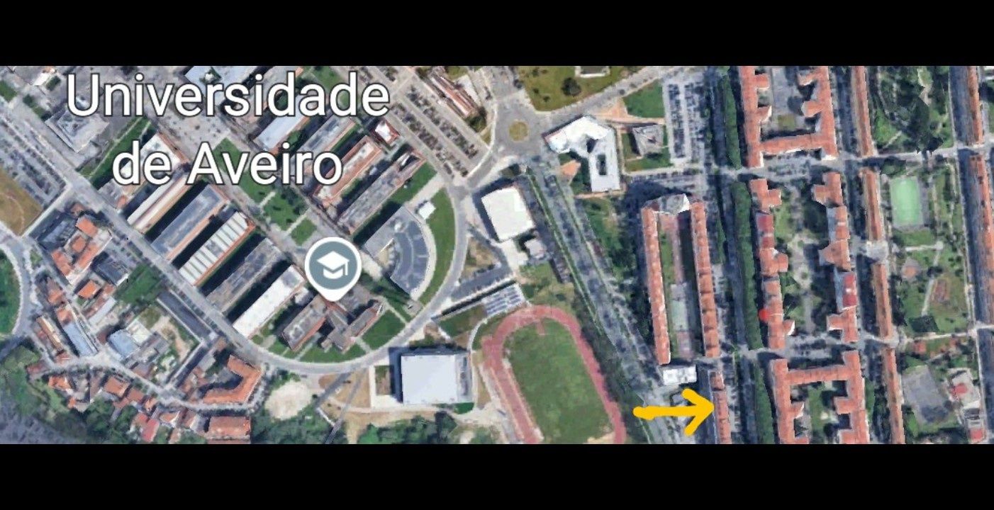 Procura-se menina estudante para partilhar apartamento