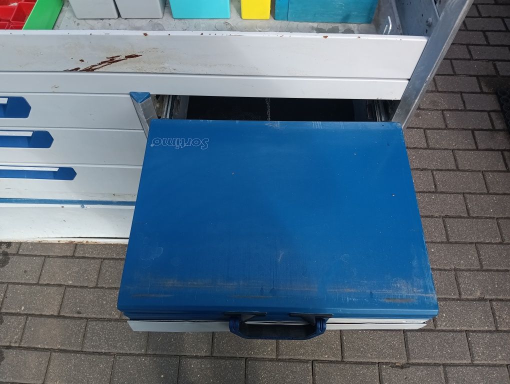 Warsztat samochodowy regał sortimo