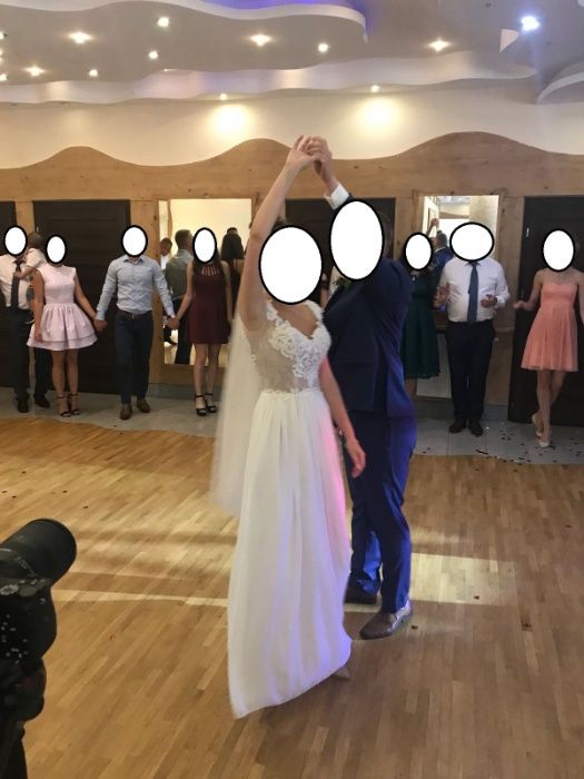 Piękna delikatna suknia ślubna 34/36