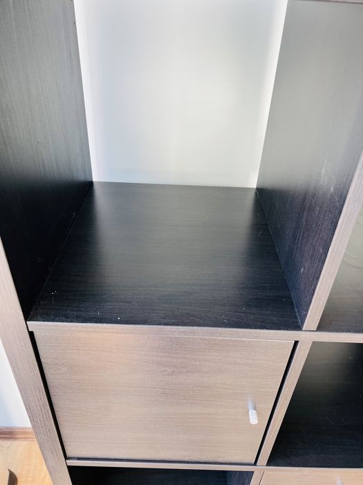 Ikea Kallax czarny regał z wkładami