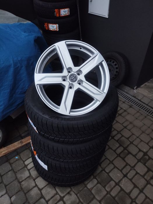 Nowe koła zimowe homologowane pod Toyota CH-R chr 225/50/18 z czujnik