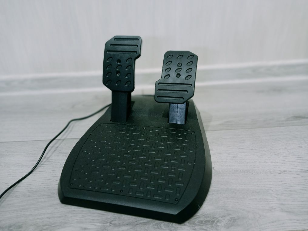 Продаю руль Truhmaster t80. У гарному стані