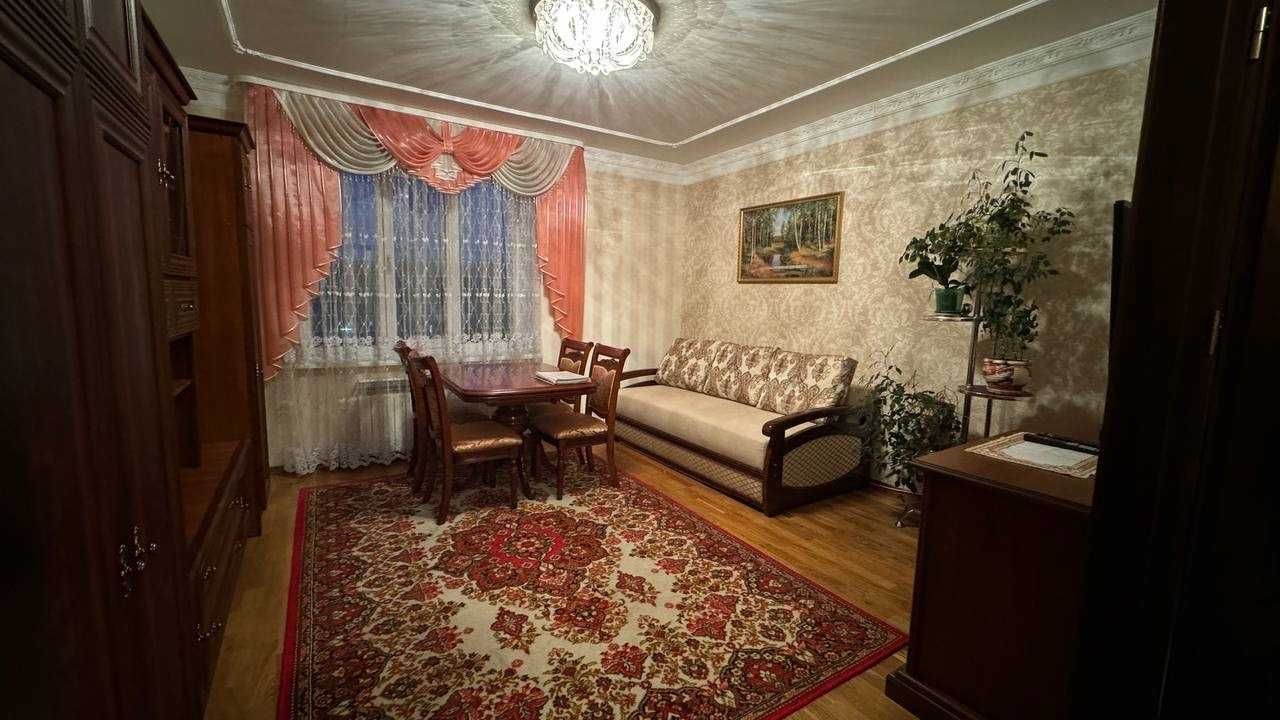Продається 2-кімнатна квартира з ремонтом у сучасному будинку!