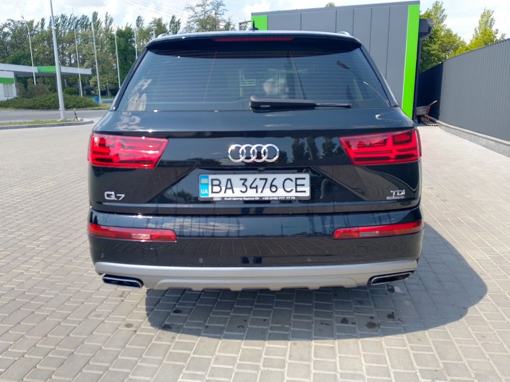 Автомобіль Audi Q7. 2017. 3.0TDI