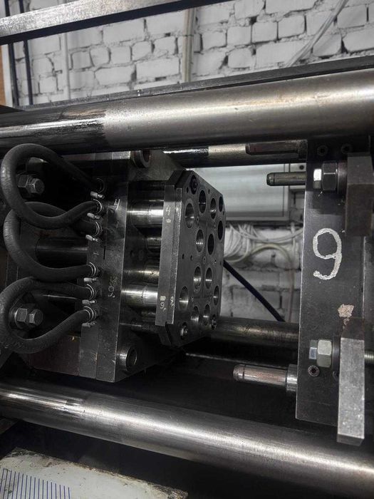 Термопластавтомат KuASY 410/100