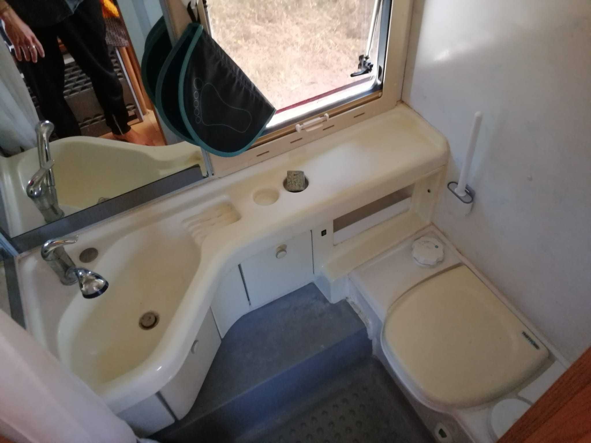Autocaravana Peugeot J5/ Fiat Ducato Burstner - excelente estado!
