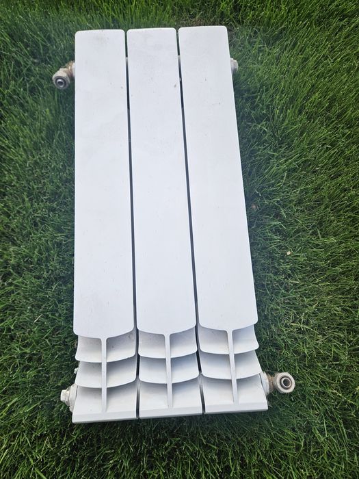 Grzejnik aluminiowy 3 żeberkowy