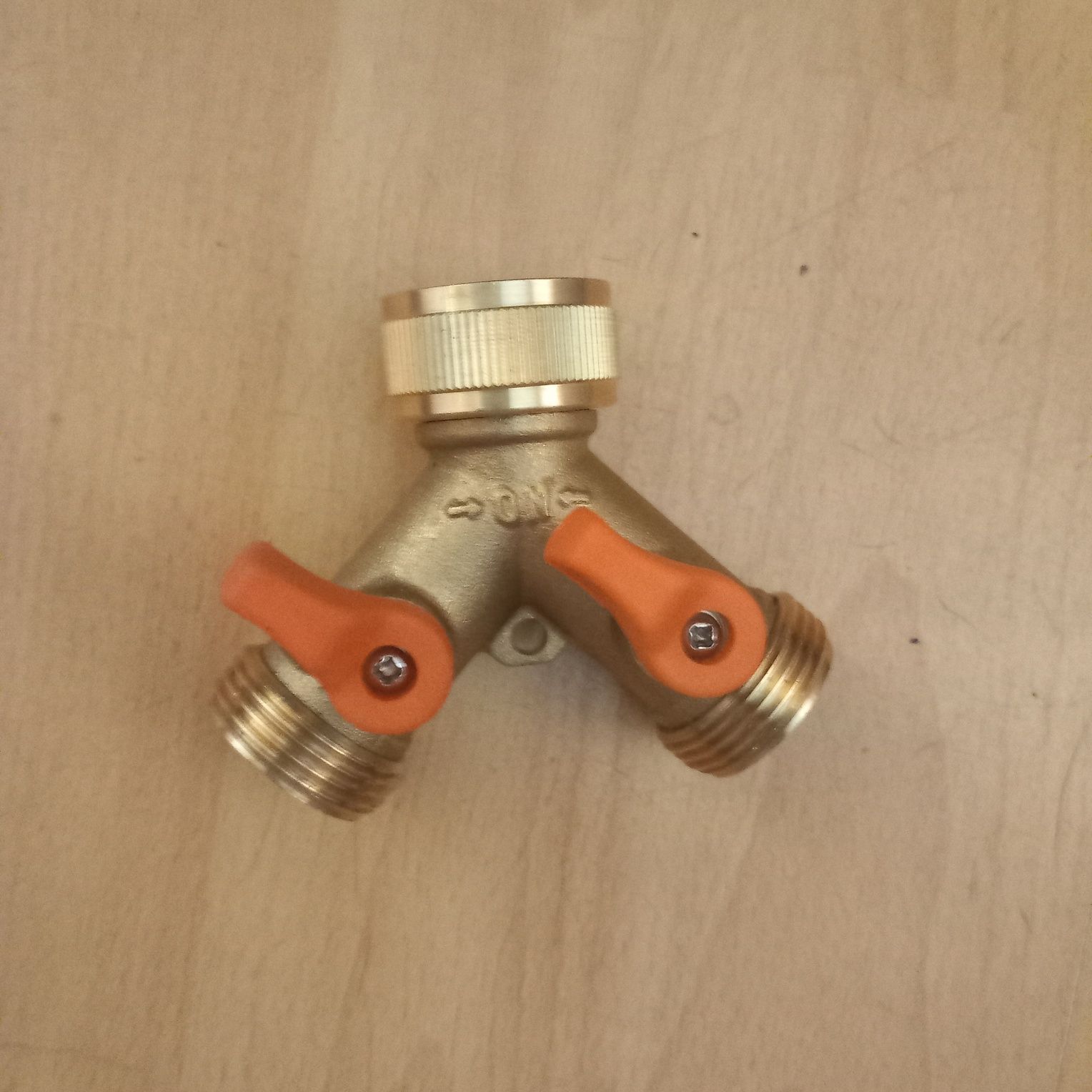 Rozdzielacz 2-drożny GW 3/4"- 2x GZ3/4" z zaworami