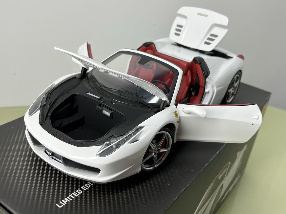 Ferrari 458 Speciale Hot Wheels Elite 1:18