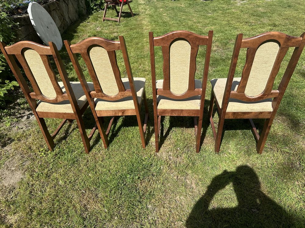4 szt krzesła drewniane