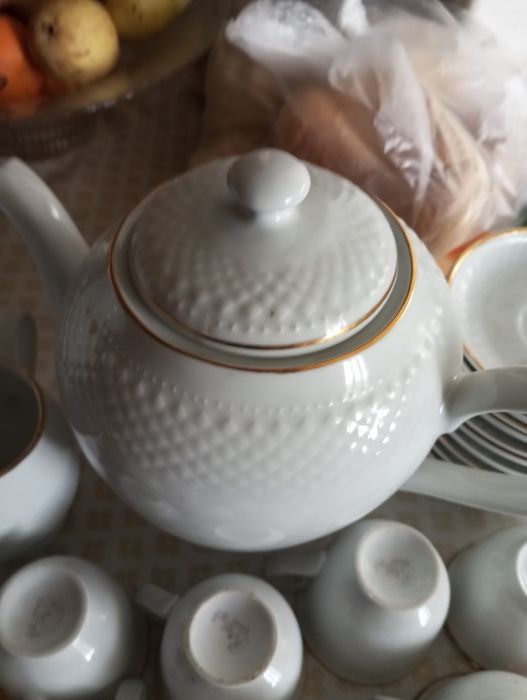 Vendo conjunto de chá e café com leiteira