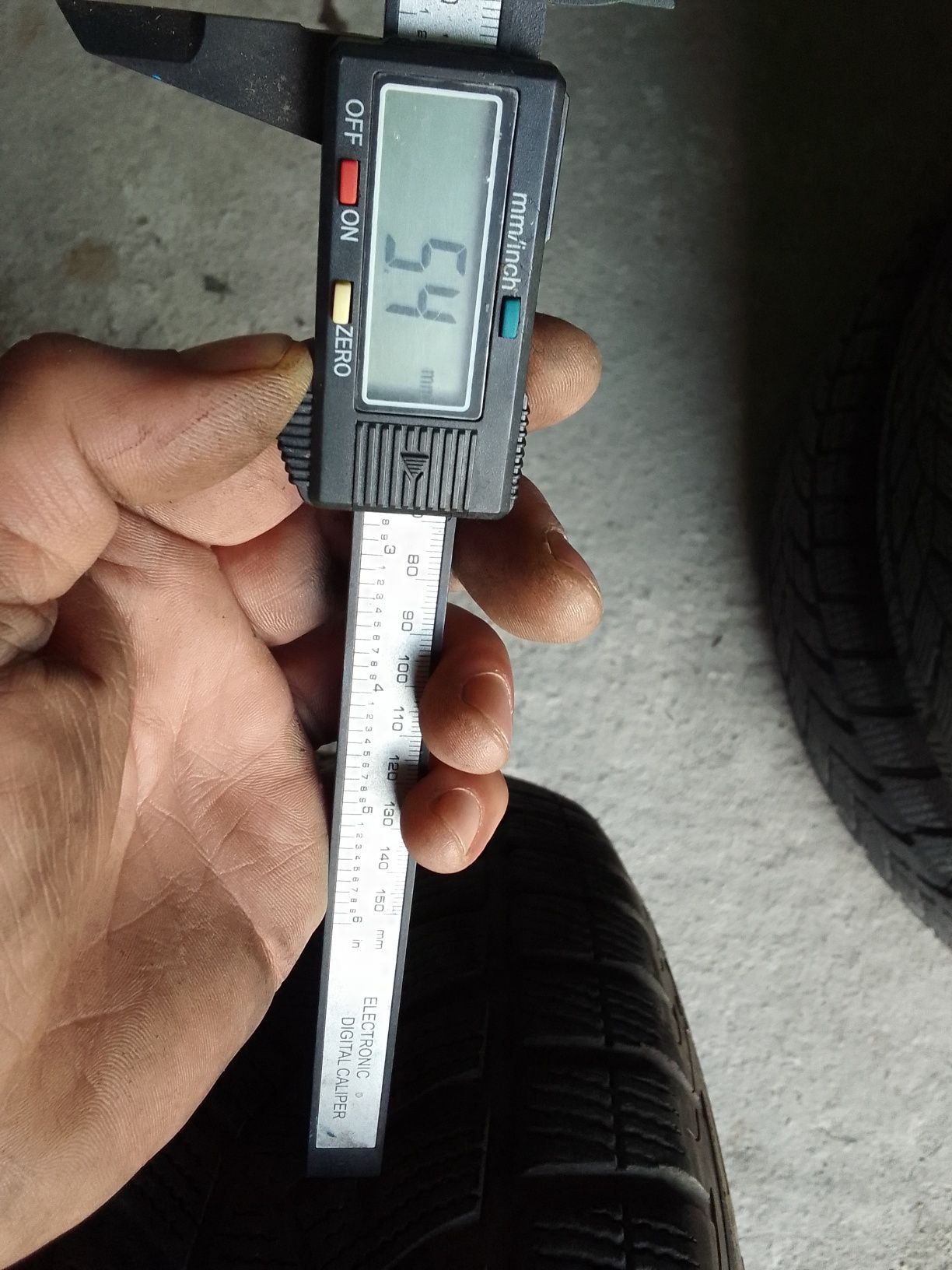 4 Opony zimowe 225/60r17 GOODYEAR 2022r