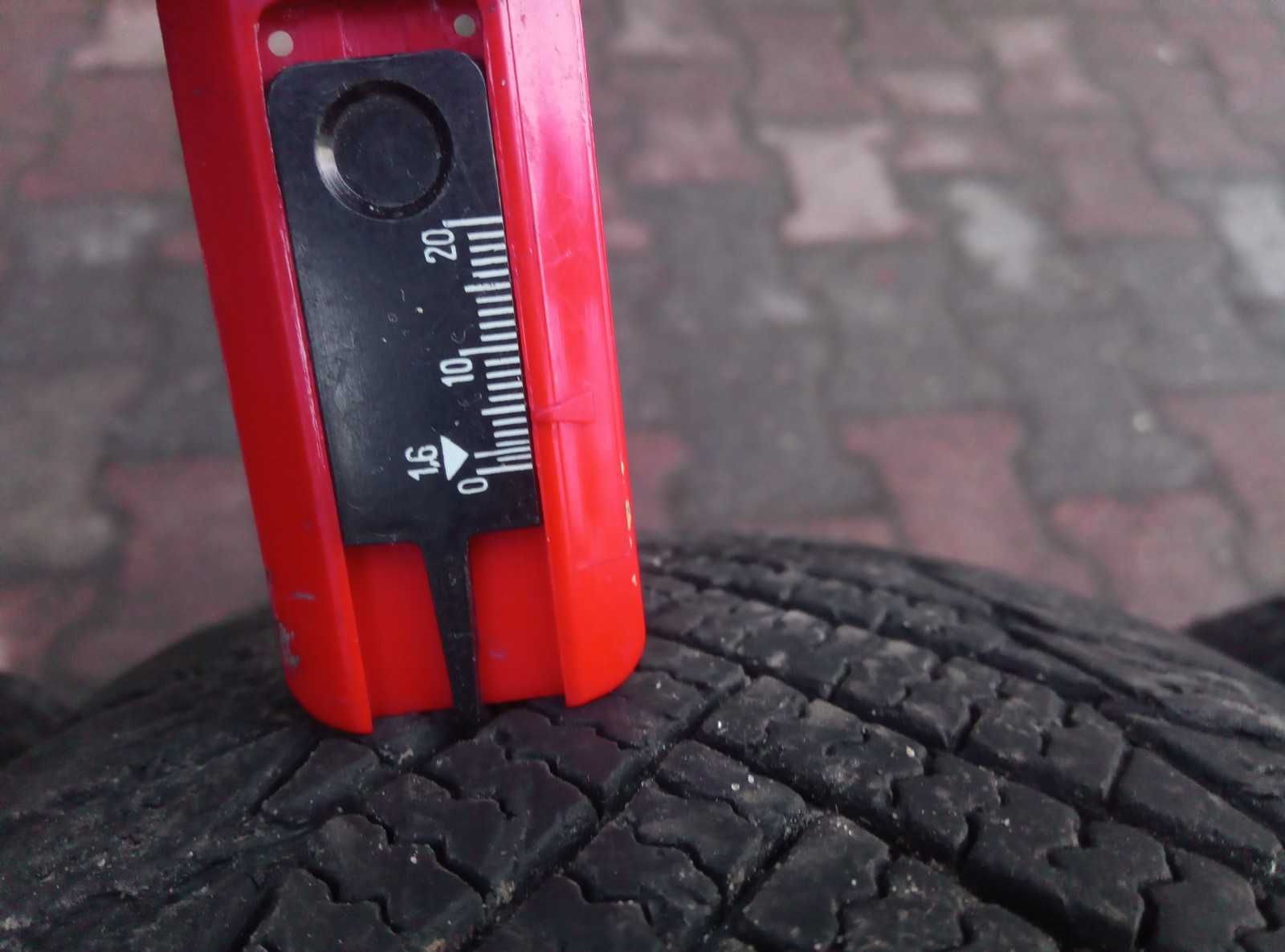 Używane opony wielosezonowe całoroczne 185/70R14 komplet.