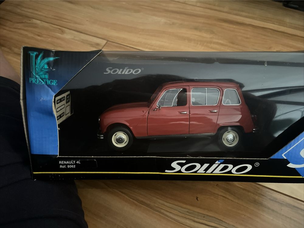 Minuatura Renault 4L