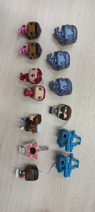 Bonecos Stranger things kinder joy