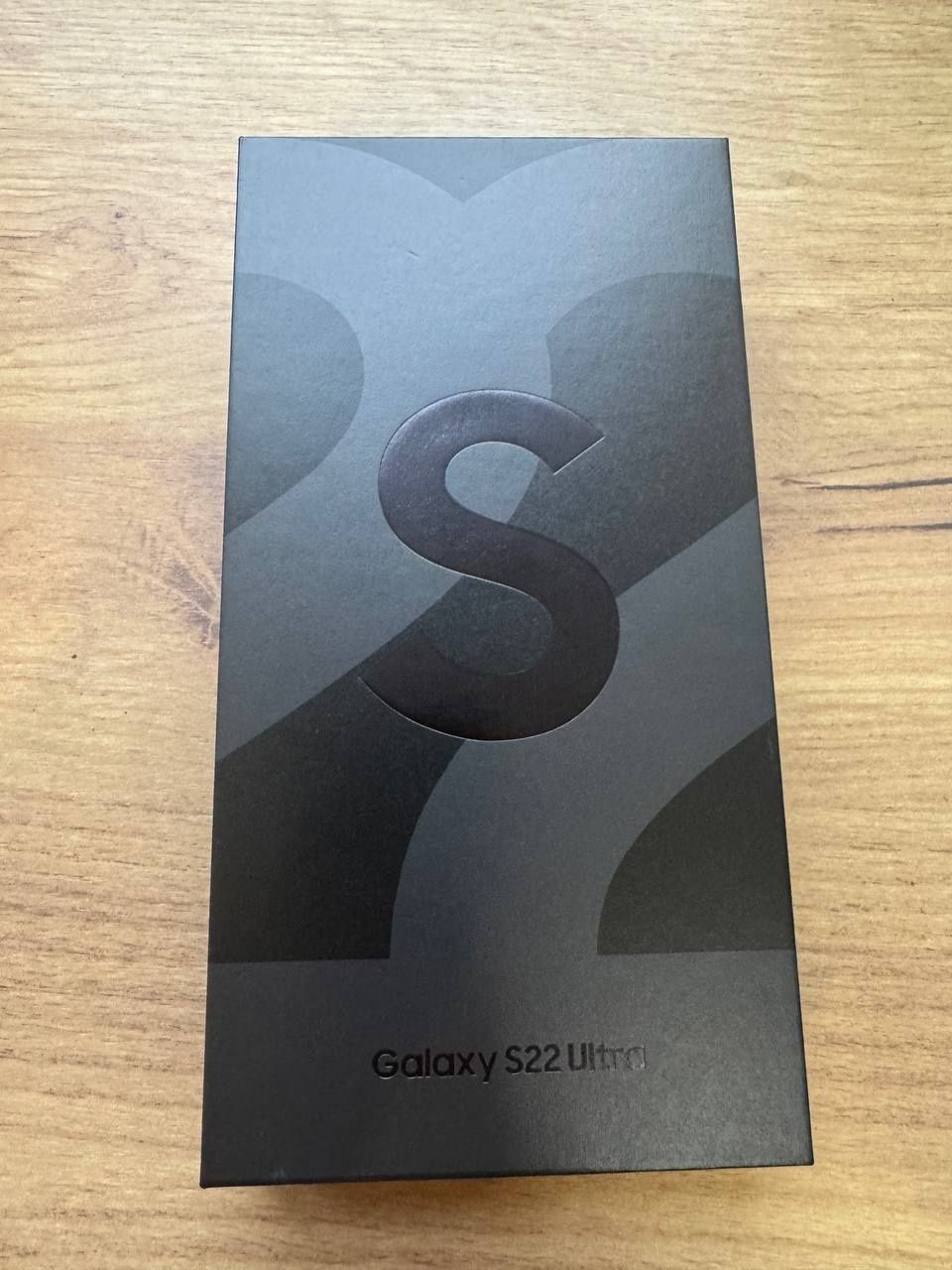 Samsung Galaxy S22 Ultra  12/256Gb Phantom Black (SM-S908U1)