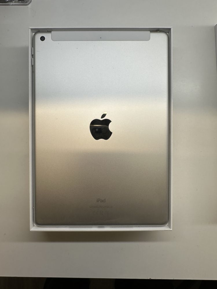 iPad 8 128GB Silver Srebrny Wifi+Cellular LTE Bateria 100%