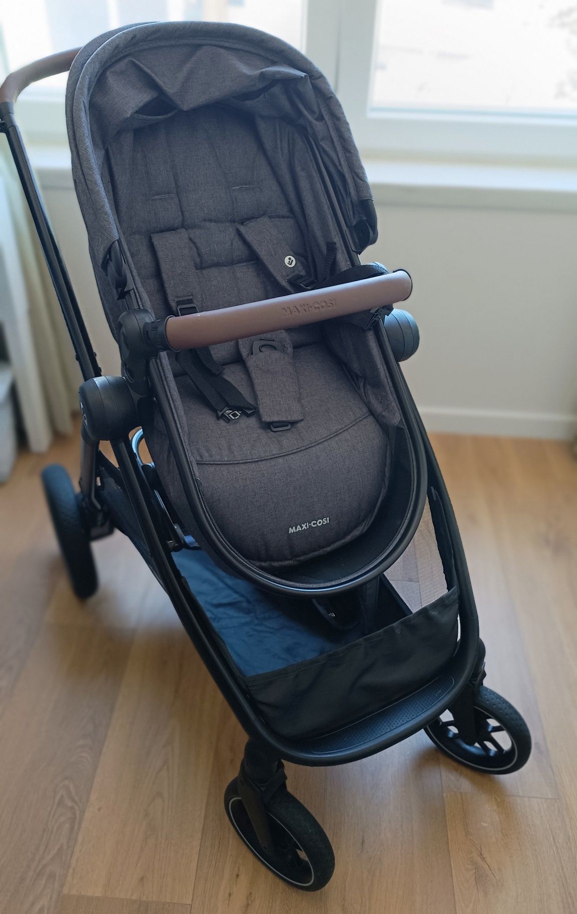Carrinho Trio Maxi-Cosi Zelia S - como Novo