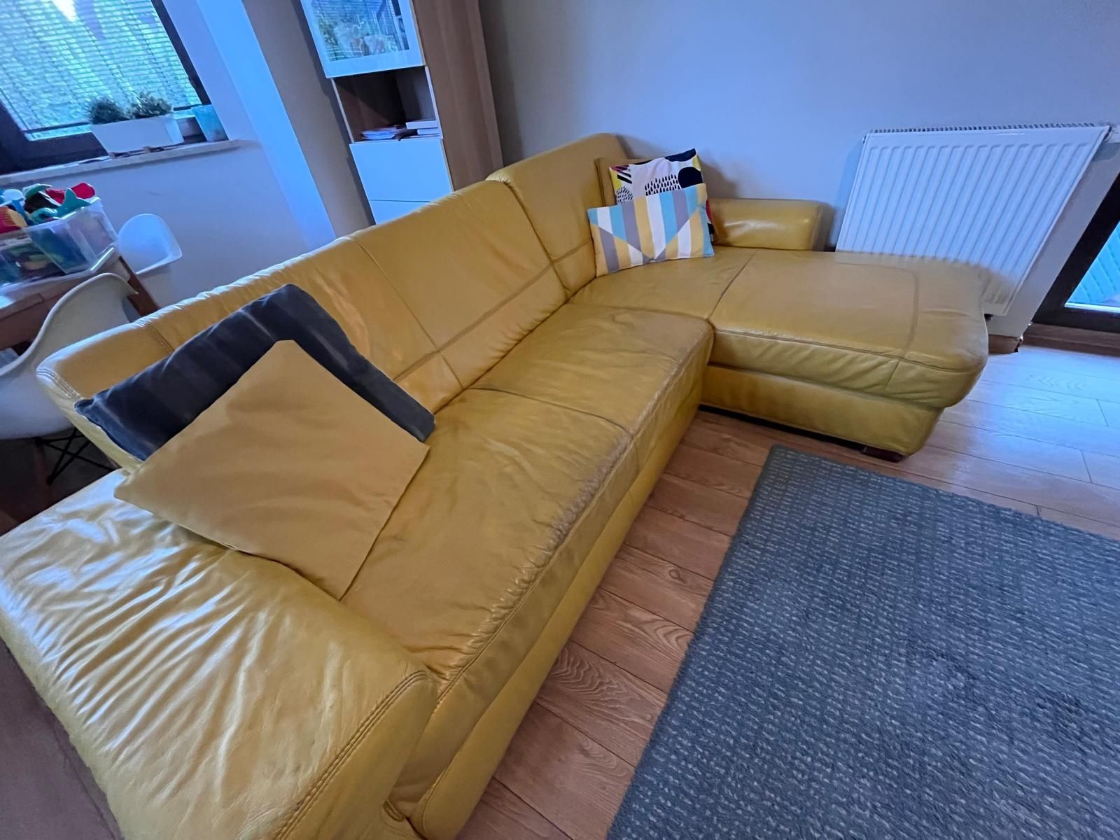 Skórzana sofa z funkcją spania