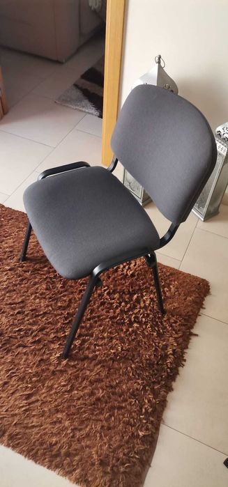 Cadeiras Estofadas em Ótimo Estado – Apenas 10€ cada!
