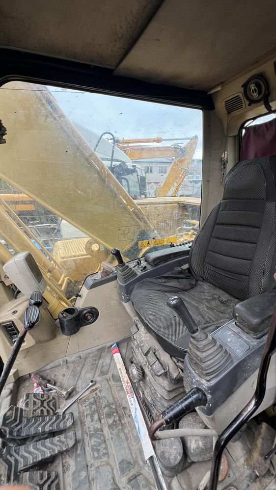 CAT 322C 2006 рік