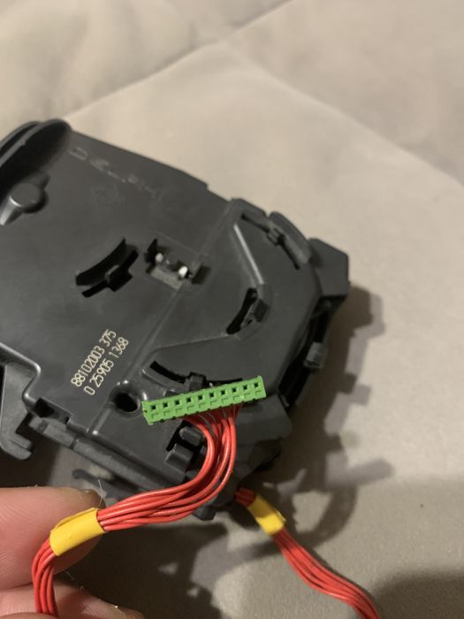 Підрульовий перемикач Renault (Подрулевой переключатель)