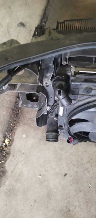 Kompletny Pas przedni VW Passat B6 2.0