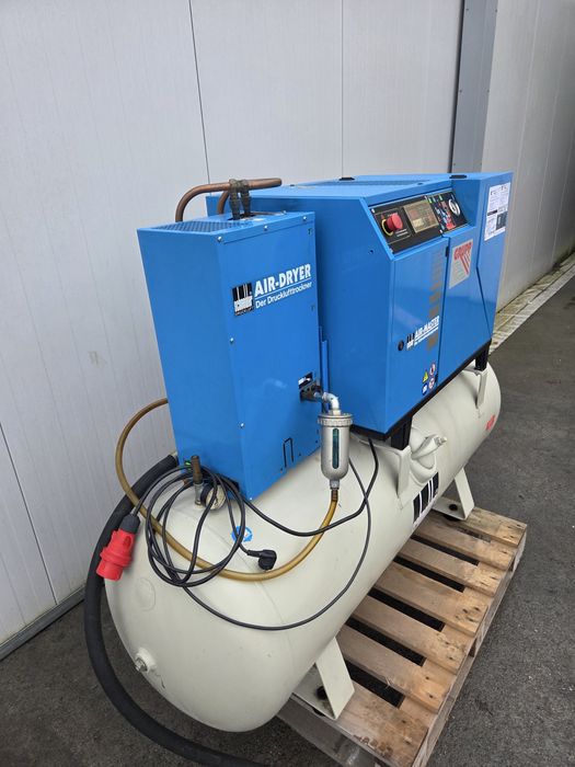 Sprężarka śrubowa Schneider AMD 7-10F