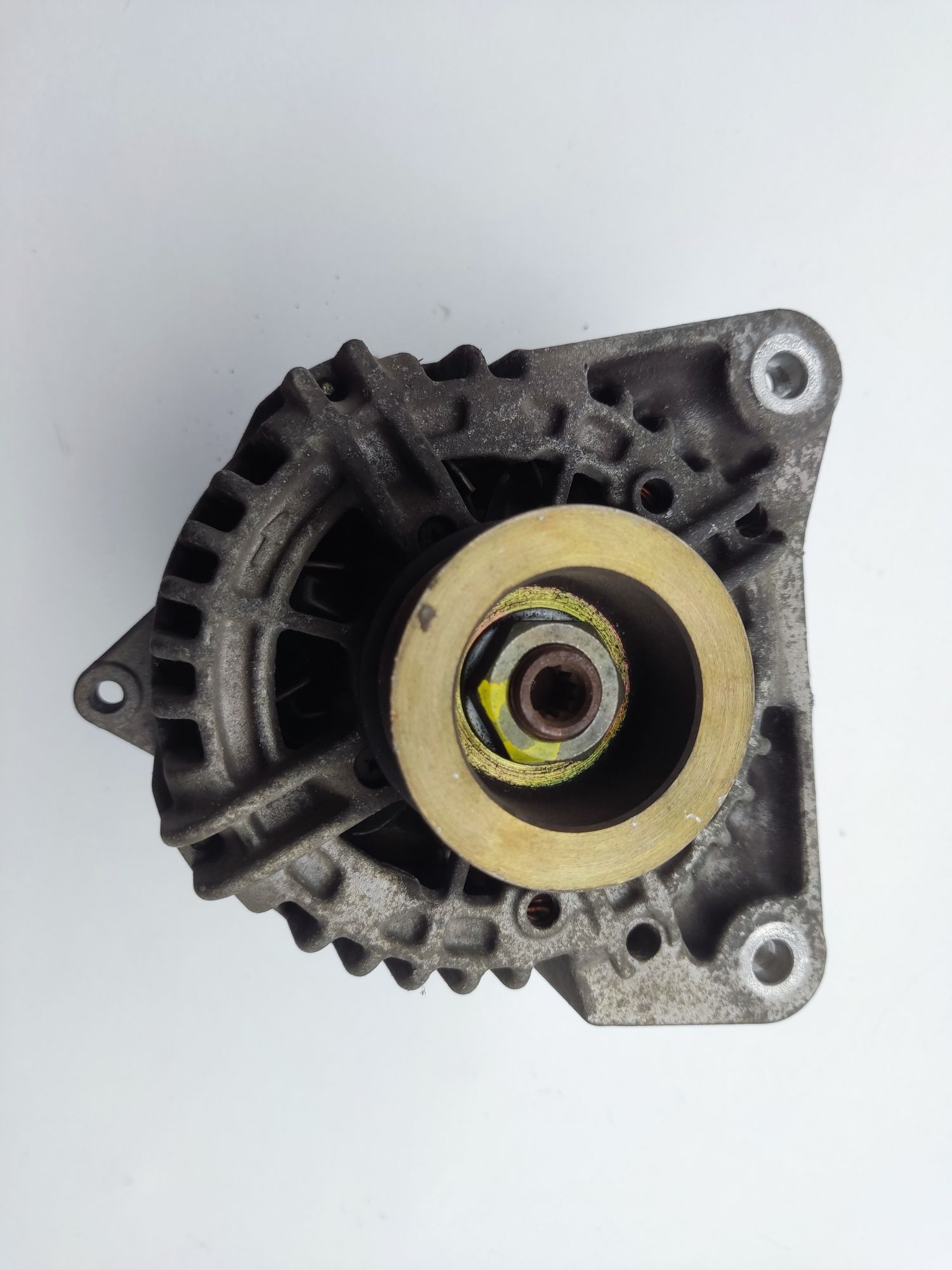 Alternator Renault Clio 3 1.2 16v 2pin Bosch