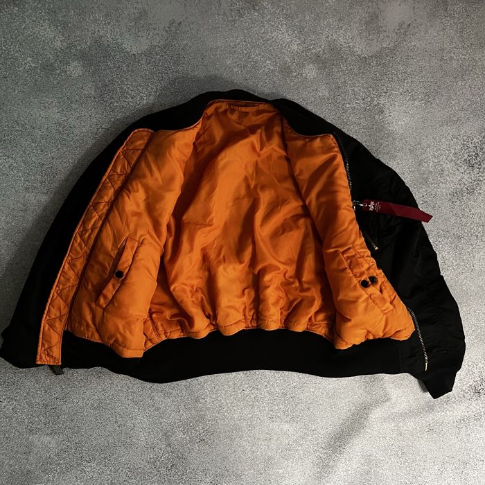 Нейлоновий бомбер ALPHA INDUSTRIES оригінальна чоловіча куртка АЛЬФА