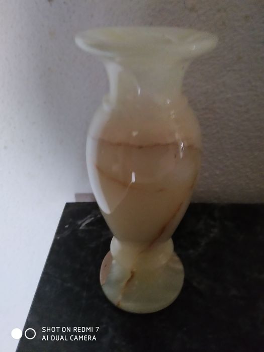 Jarra em alabastro