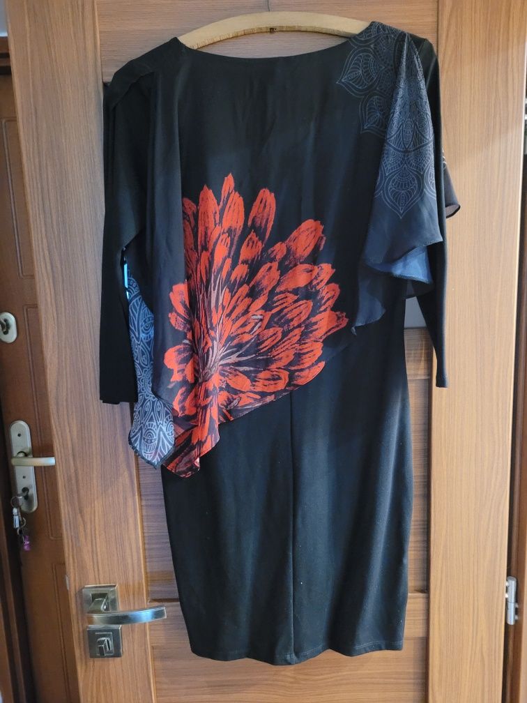 Sukienka Desigual raz noszona