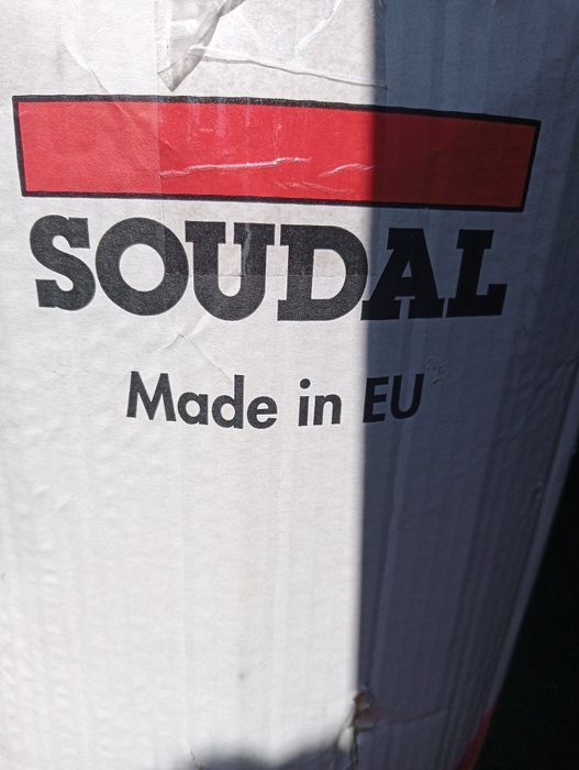 Caixa de espuma soudal