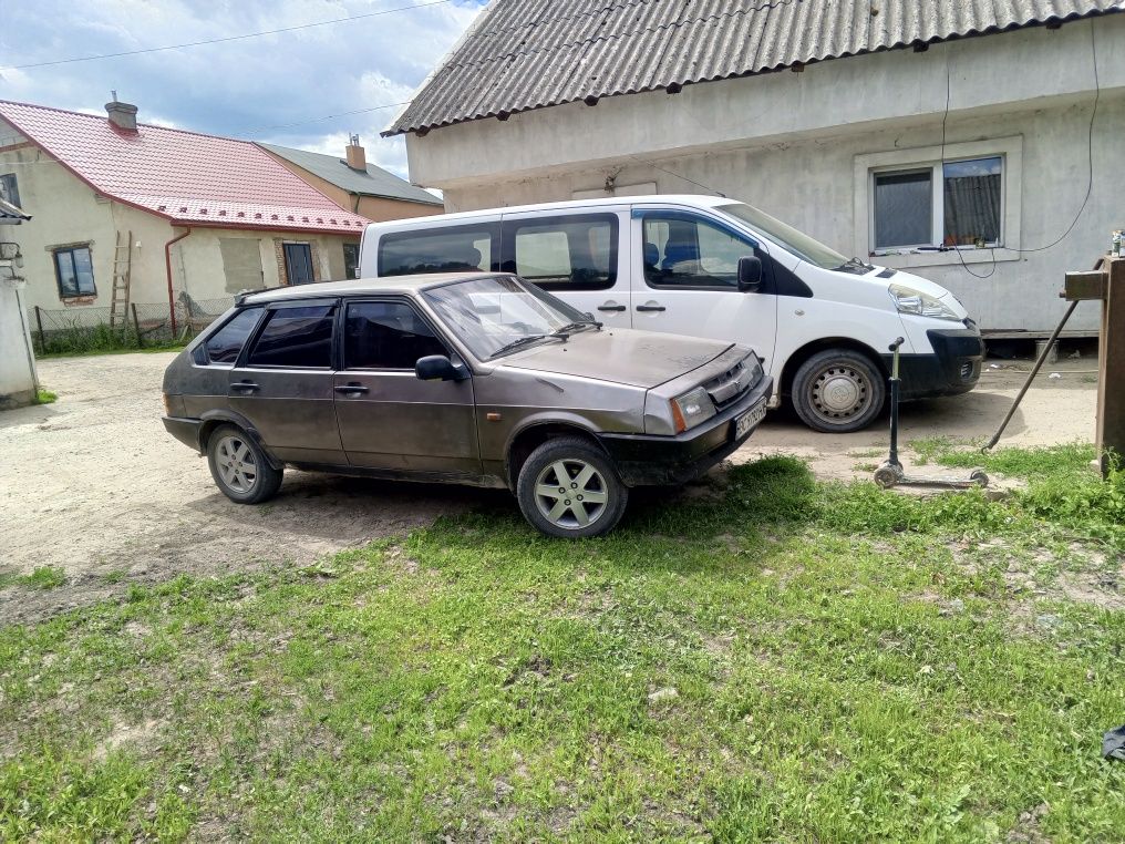 Продам ВАЗ 2109 на повному ходу