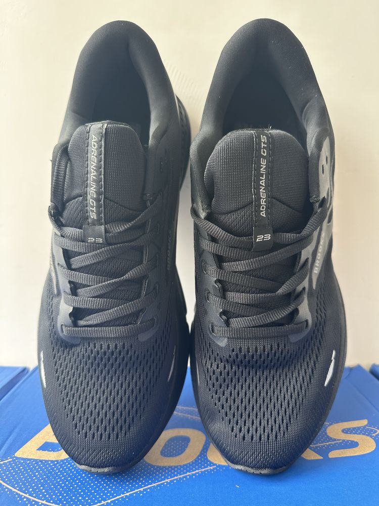 Кросівки Brooks Adrenaline 23! Розмір 43/44/45/46 27,5/28/29/30 см!