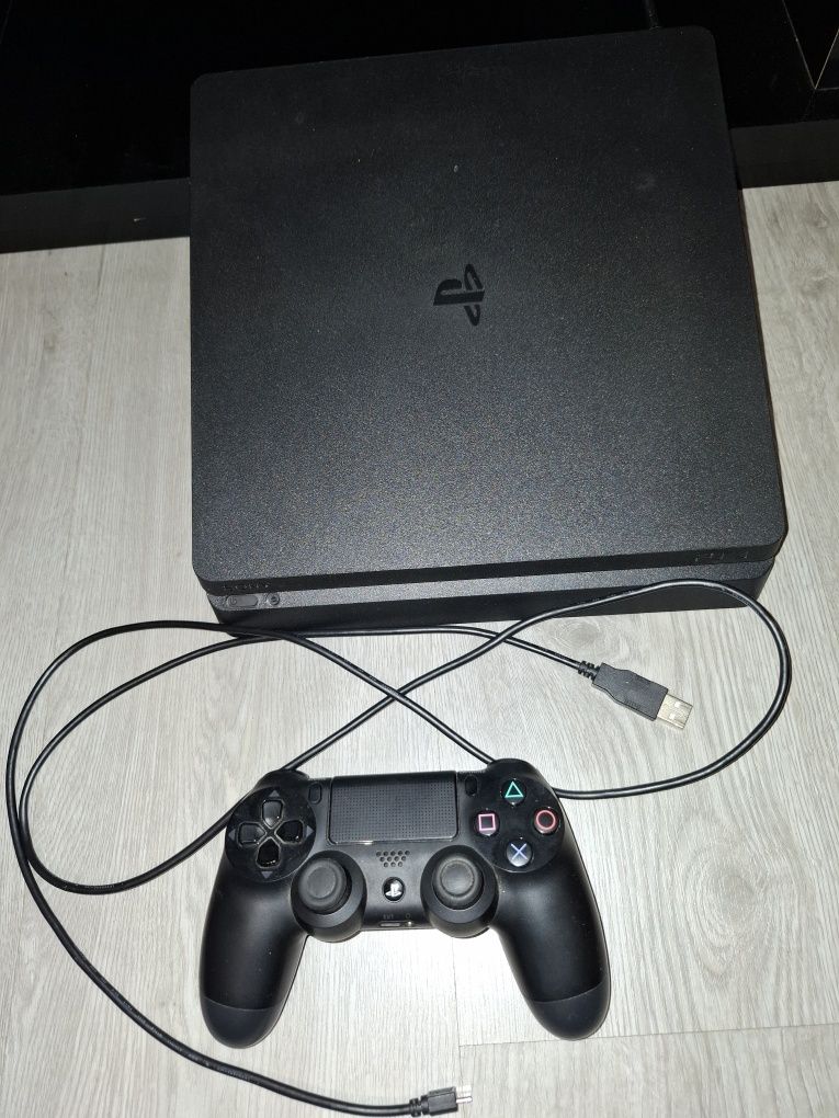 Playstation 4 Slim 1 TB