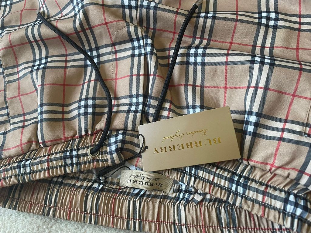 Calção da Burberry