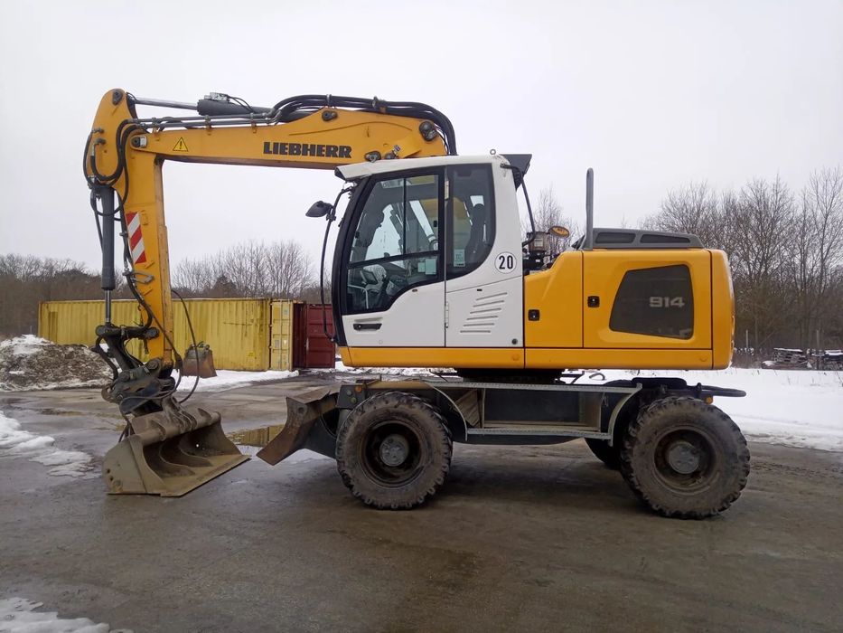 Liebherr A 914  3 x łamany stan idealny cat komatsu
