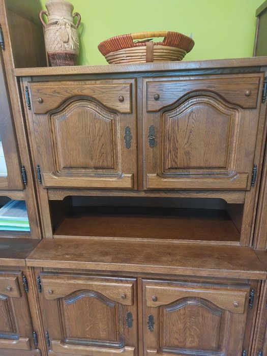 Dębowa meblościanka