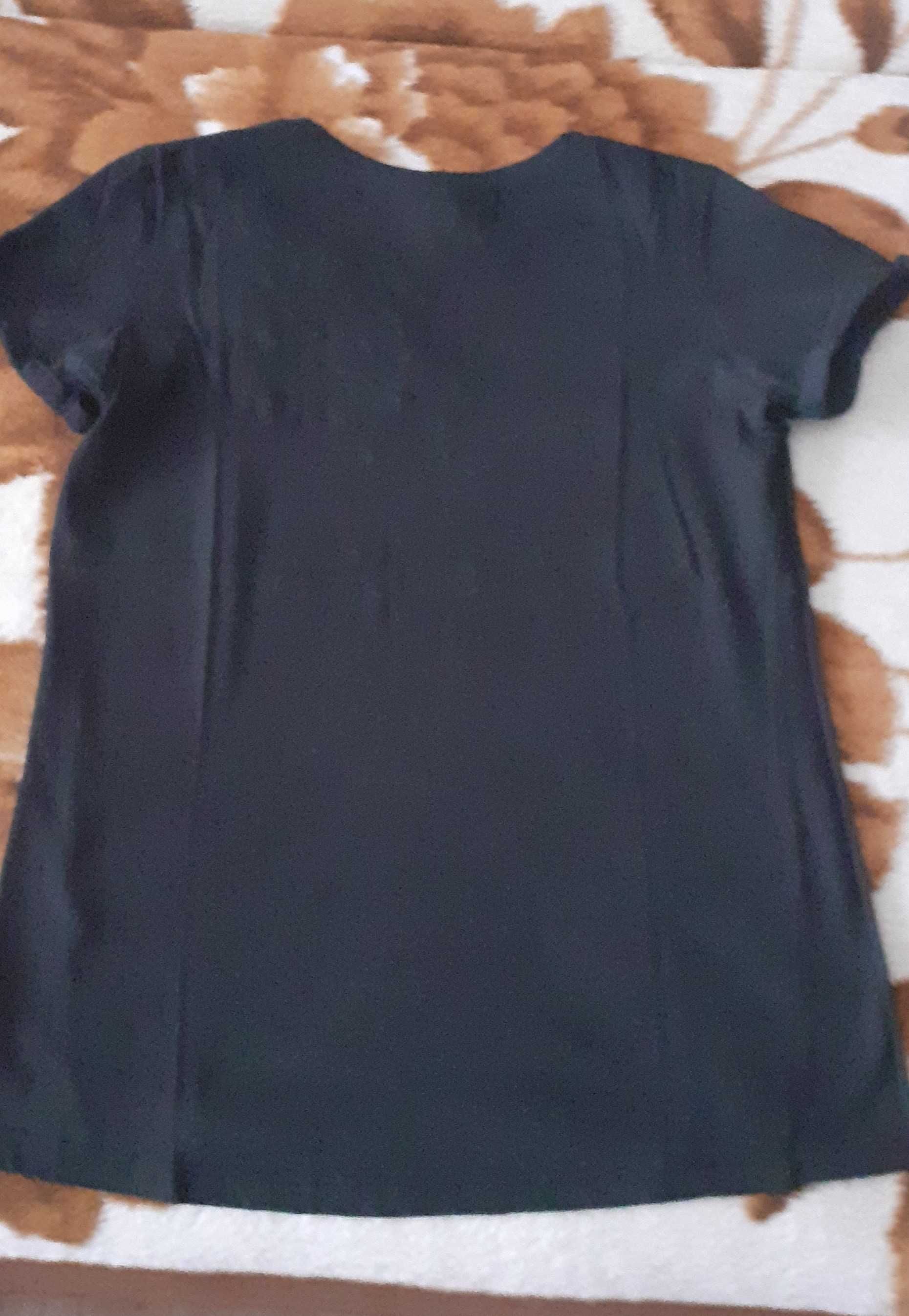Czarna bawełniana bluzka/t-shirt z pięknym haftem (rozm. XS/S)