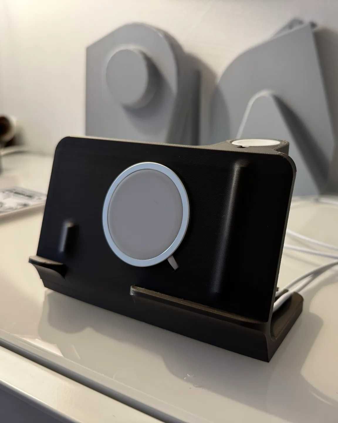 Minimalistyczny Stojak na Telefon Zegarek IPhone & Apple Watch Stand